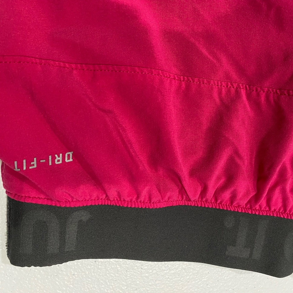 Pink - Picture 4 of 4